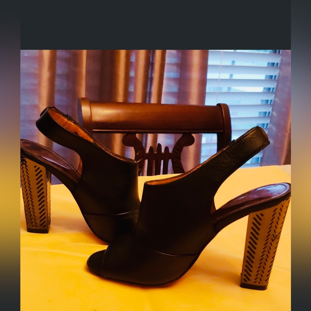Coach Lillie Slingback shoe  Size 5.5